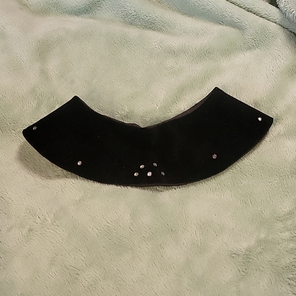 Vintage Swisscraft Velvet Snap Collar